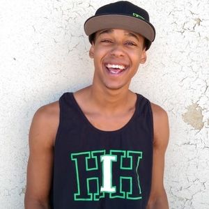 Meet your Posher, Devin